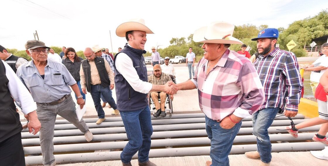 Cumple Esteban a familias de Lerdo de Tejada con un puente moderno y más seguro
