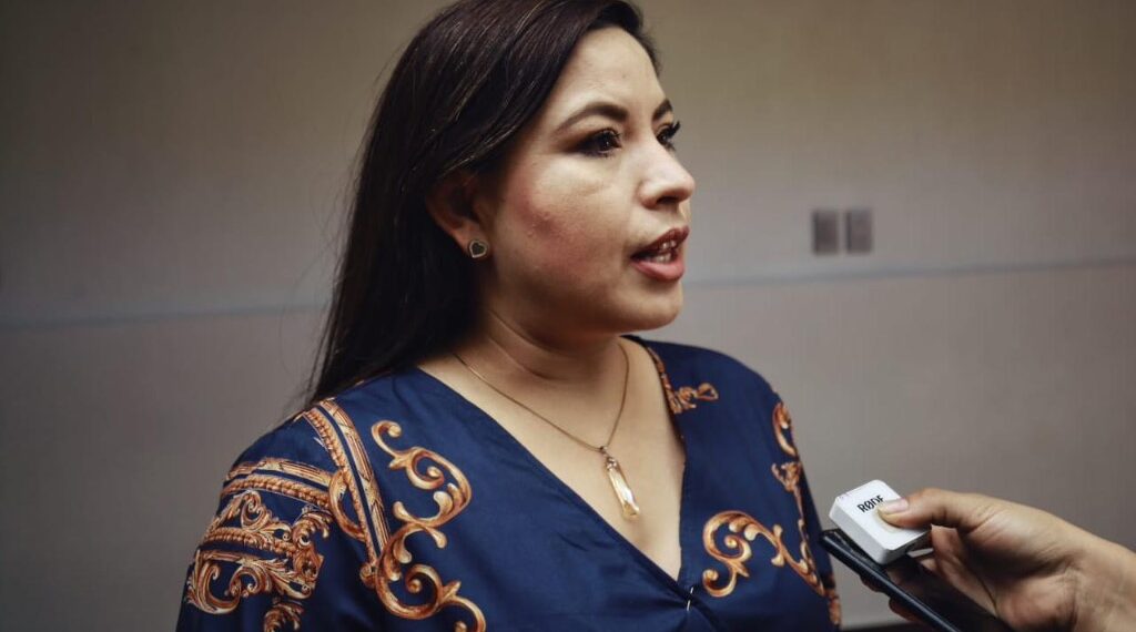 Toño Ochoa nunca ha dejado solo a otro duranguense: Minka Hernández