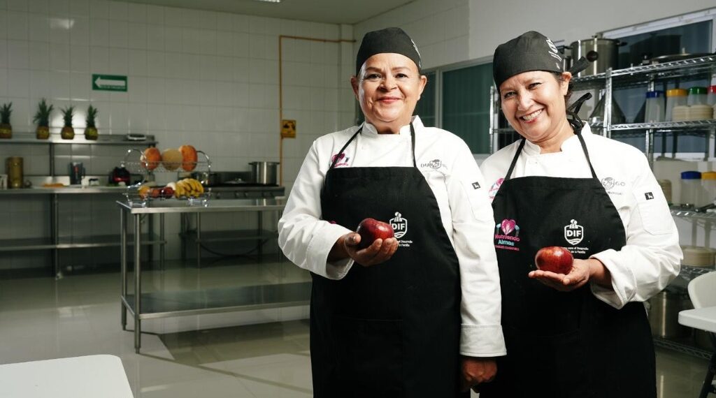 Avanza Durango, nuestra casa, con mejor rumbo para las familias: Toño Ochoa