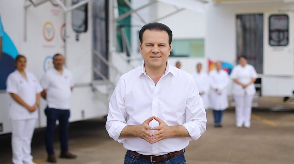 Cumplimos el sueño que miles de duranguense tengan mejores servicios de salud: Esteban