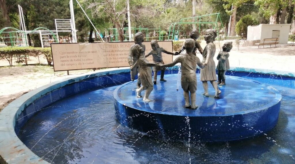 Podría venir una reubicación de comercios de los Parques