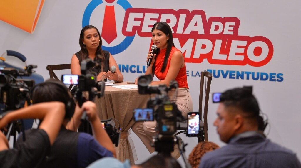 Ofertará Gobierno de Esteban mil 200 empleos para jóvenes duranguenses
