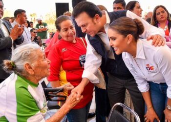 Atención integral para adultos mayores; invita DIF Estatal a inscribirse al Programa de Prótesis Dentales gratuitas