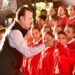 Cumple Esteban nuestro sueño que niños tengan uniformes escolares y útiles gratuitos: padres y maestros