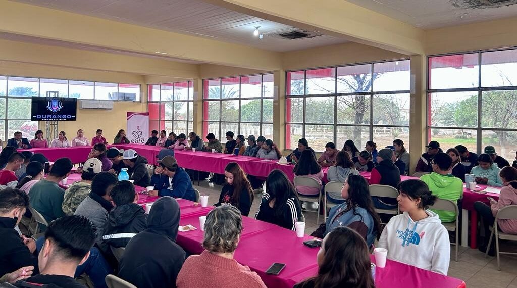 Llevan el Café Rosa a la Facultad de Agricultura y Zootecnia