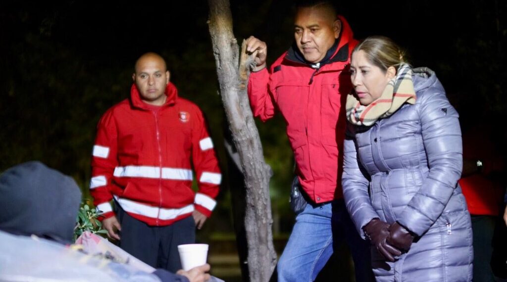 Evitan riesgos en zonas vulnerables al frío con vigilancia permanente: Toño Ochoa