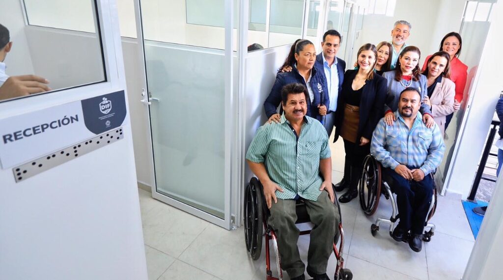 Avanzamos en Durango por una vida más digna para la gran familia: Toño Ochoa