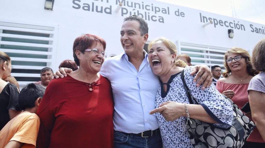 Más duranguenses sanos gracias a los servicios de salud de Toño Ochoa