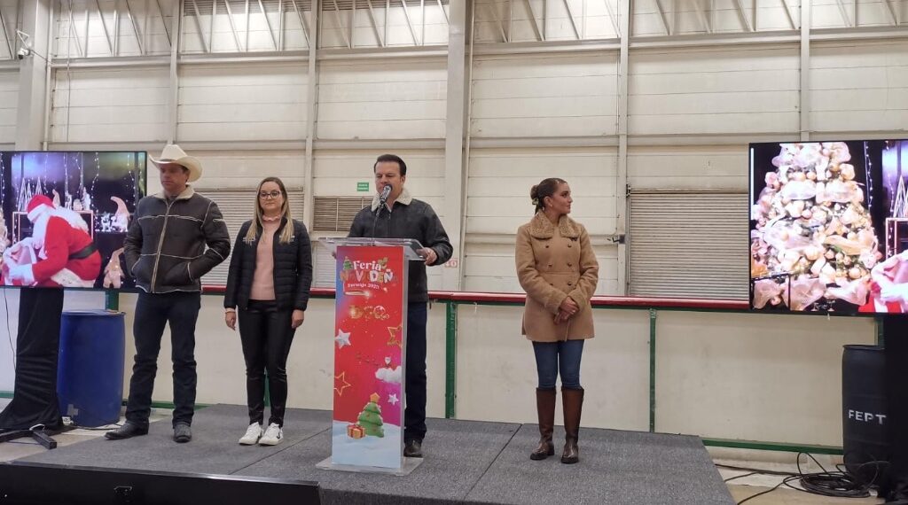 Presentan la Feria Navideña en las instalaciones de la FENADU