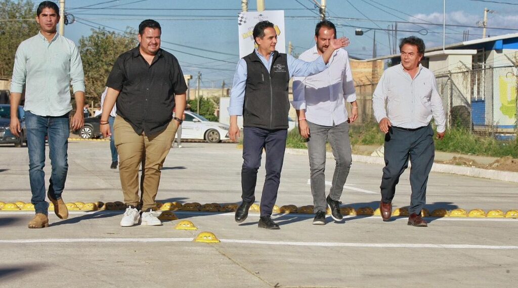 Llegaremos al millón de m² de pavimentación para la gran familia duranguense: Toño Ochoa