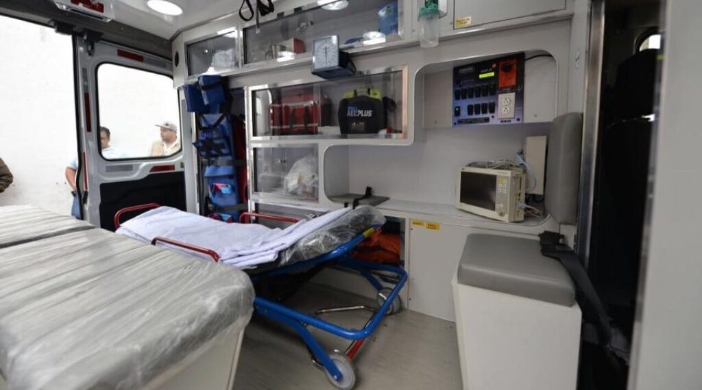 Reportan estable al adolescente al que le explotó un petardo en la mano durante Nochebuena