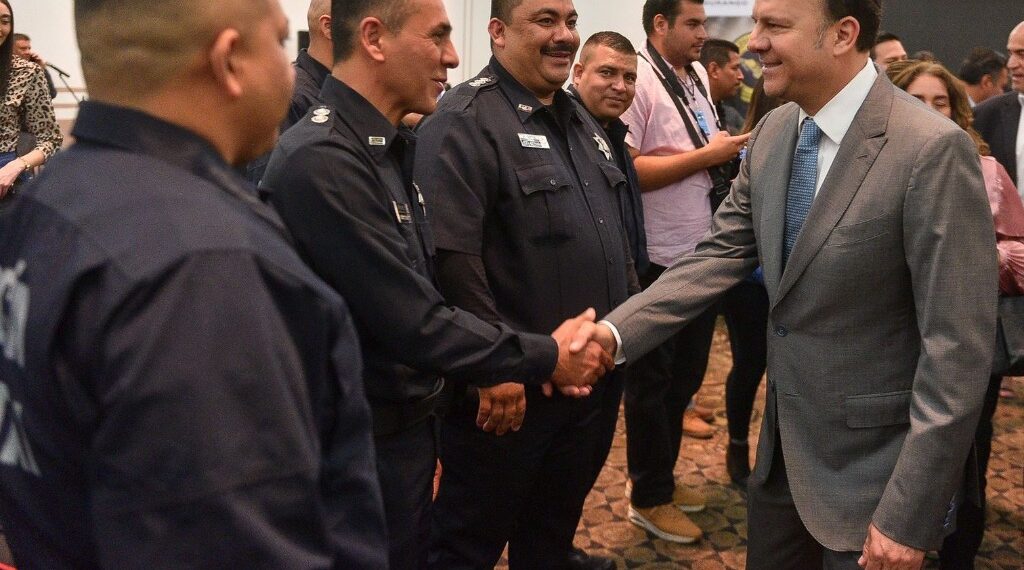 ¡Cuidemos a nuestras familias!; exhorta Gobierno de Esteban a no lanzar vivas al aire en fiestas decembrinas