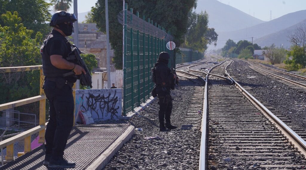 Realizan operativos de seguridad en colonias de Gómez Palacio