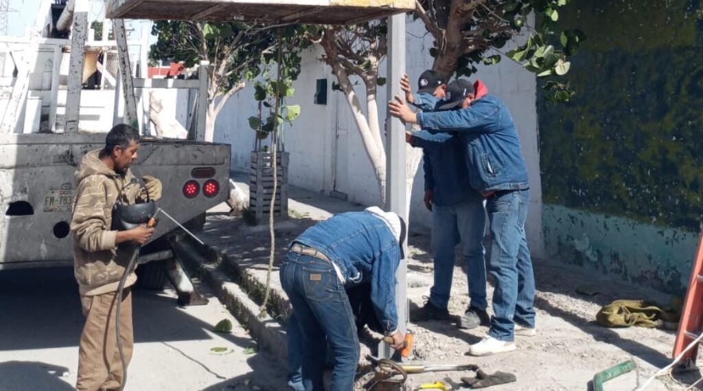 Atiende Ayuntamiento de Gómez Palacio afectaciones por fuertes vientos