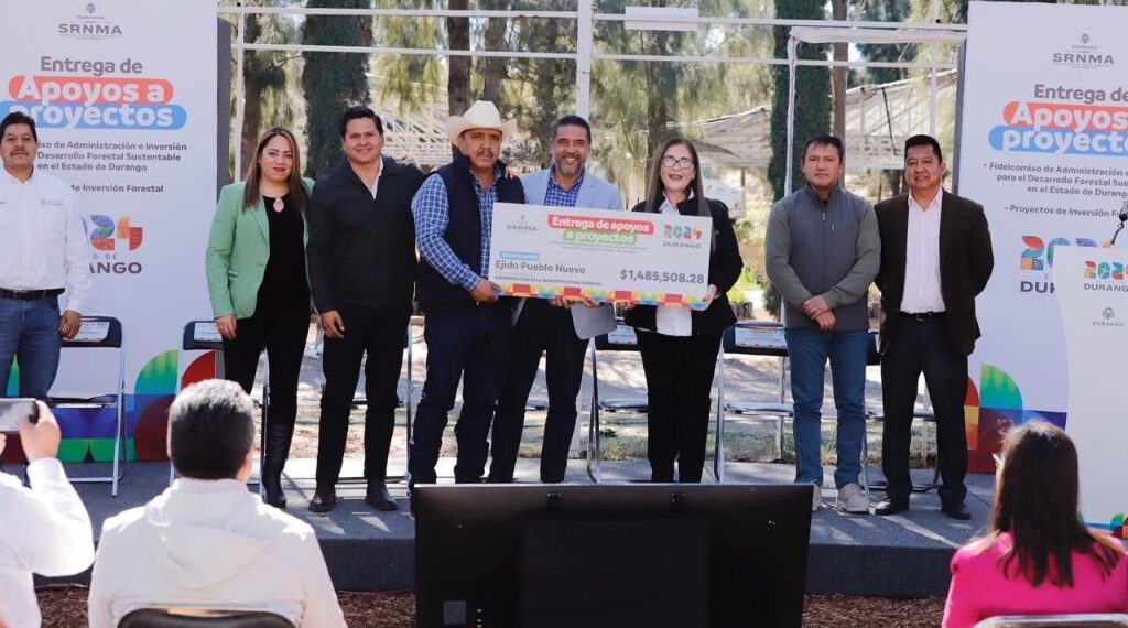 En el 2024, el año de Durango, Gobierno de Esteban entrega fideicomisos para el cuidado y preservación del bosque