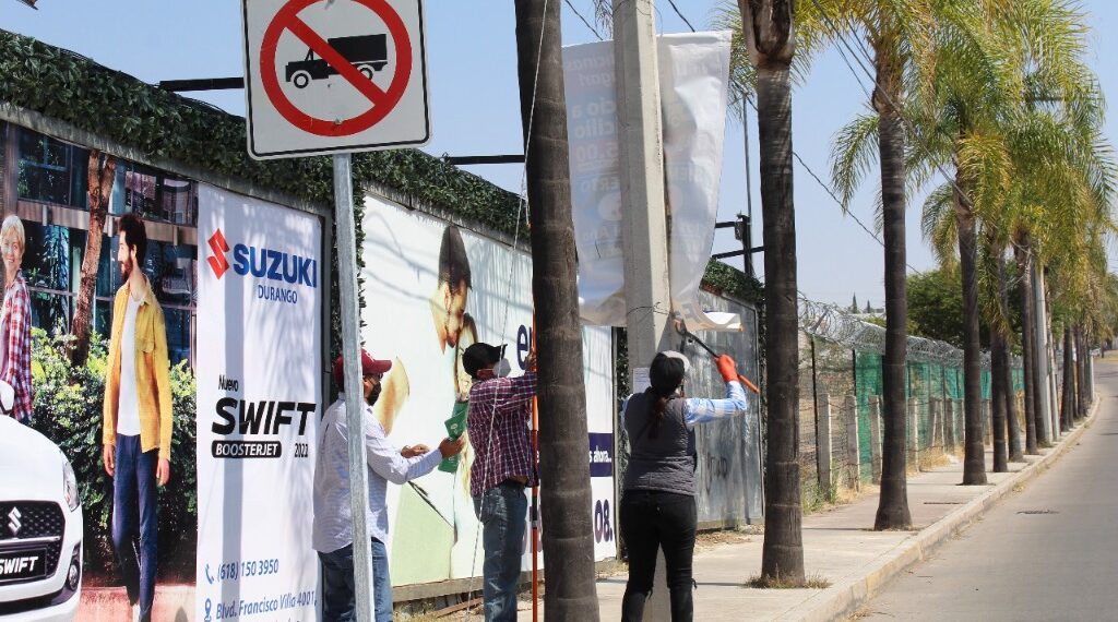Advirten sanciones por contaminación visual causada por publicidad urbana