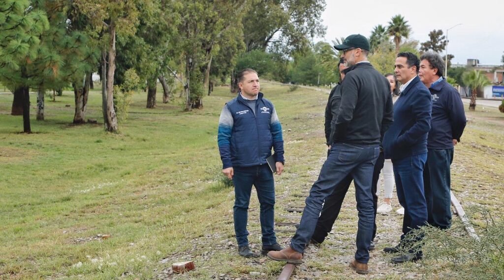 Celebra la gran familia la llegada del Parque lineal