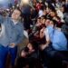 Padres de familia y comunidad escolar se suman al compromiso  de Marisol y Esteban con la niñez y la juventud