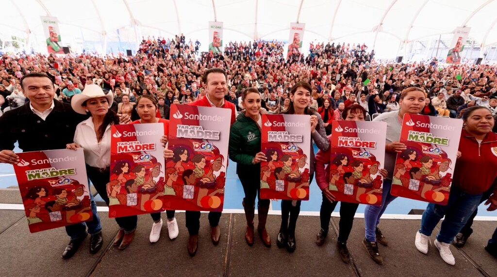 Ahora con la Tarjeta Madre, mujeres se sienten respaldadas por Esteban para sacar a sus hijos adelante
