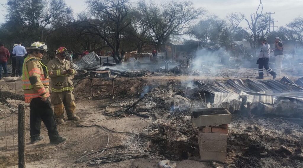 Se preparan elementos de Protección Civil Municipal, a través de capacitaciones en materia de incendios forestales.