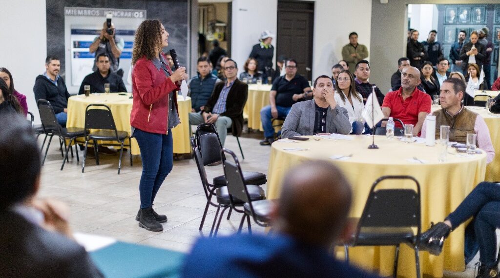 Arquitectos, parte activa en el desarrollo de Durango: Gaby Hernández