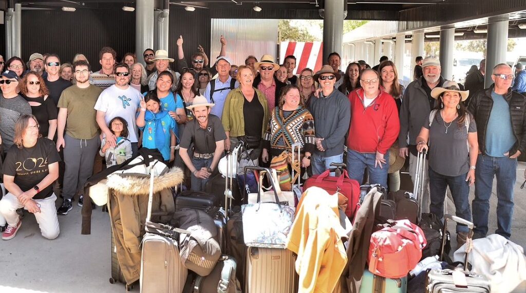 Turistas abarrotan el Centro Histórico de la Ciudad