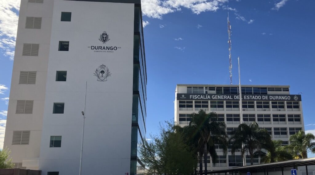 Detectan toma clandestina de agua en complejo de departamentos; se surtió al menos por 5 años