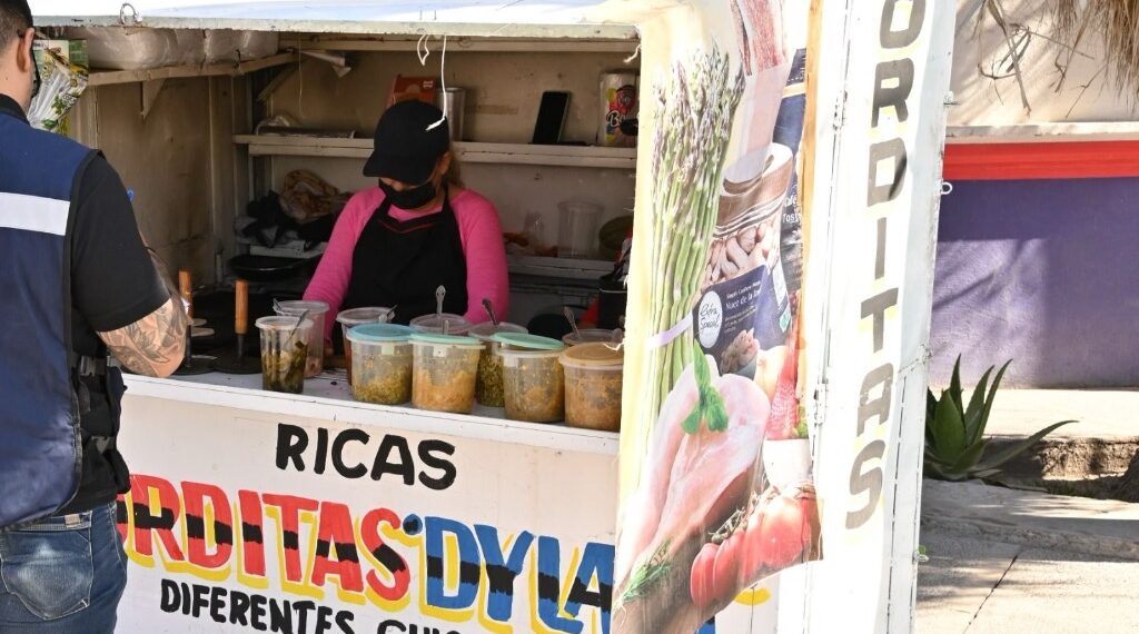 Trabaja Protección Civil,  por la seguridad de comensales y empleados de negocios de comida