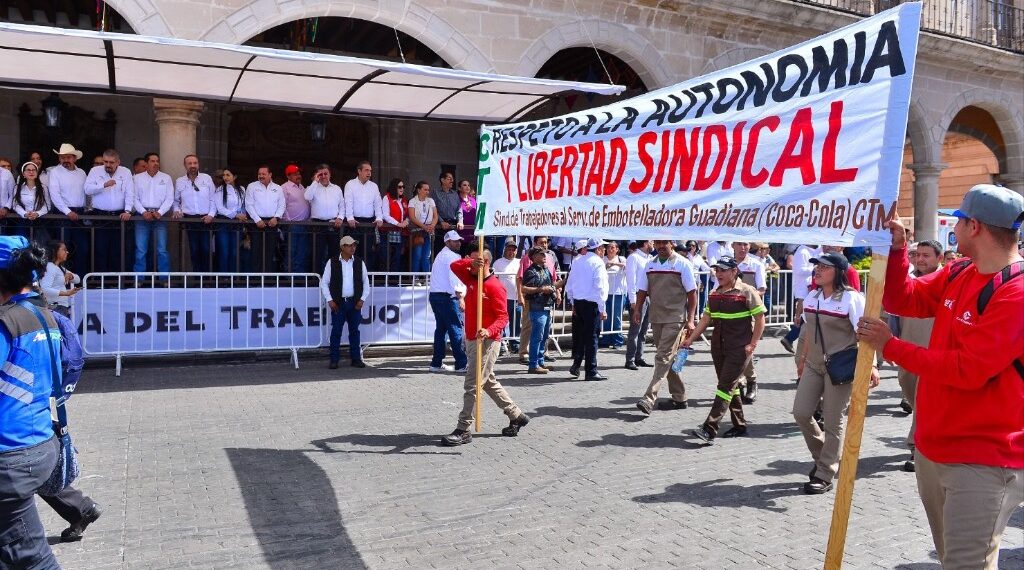 Desfile del Día del Trabajo, un espacio de expresión y reconocimiento a la fuerza laboral duranguense