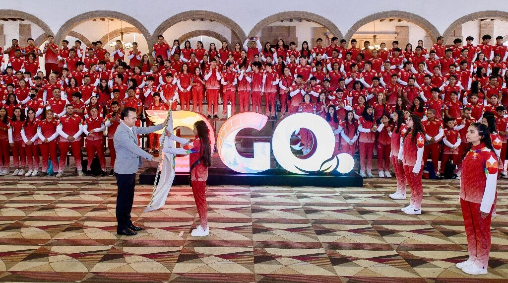 Abandera Gobernador Esteban a jóvenes deportistas que representarán a Durango en Juegos Nacionales CONADE 2024