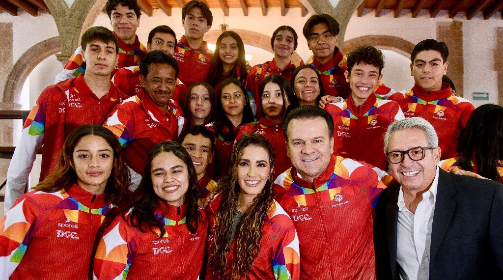 Con traslados, hospedaje, alimentación y nuevos uniformes que nos brindó el gobernador, ahora solo nos concentraremos en ganar: atletas duranguenses