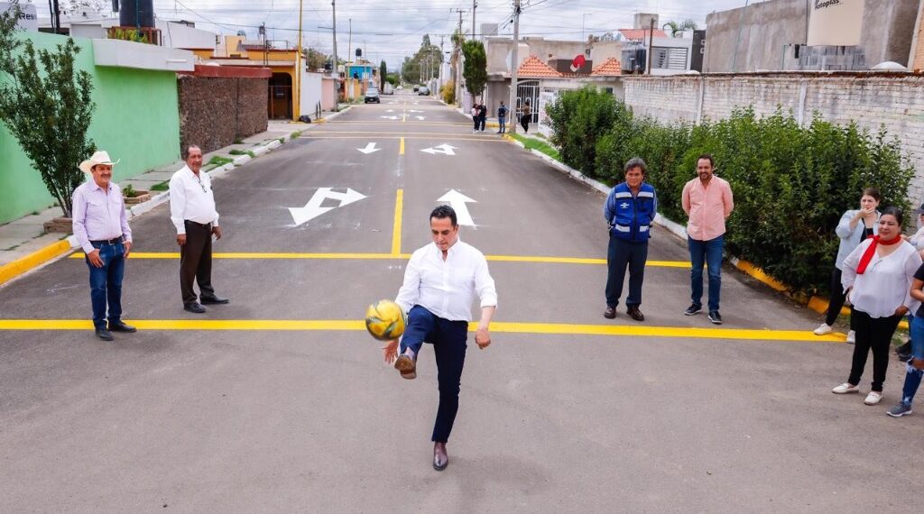 Una casa chula, limpia y Al Millón en pavimentación: Toño Ochoa