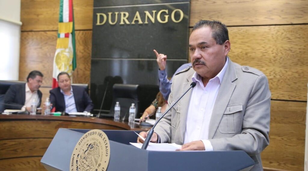 Se deben atender necesidades de alumnos y padres de familia: Dip. J. Carmen Fernández