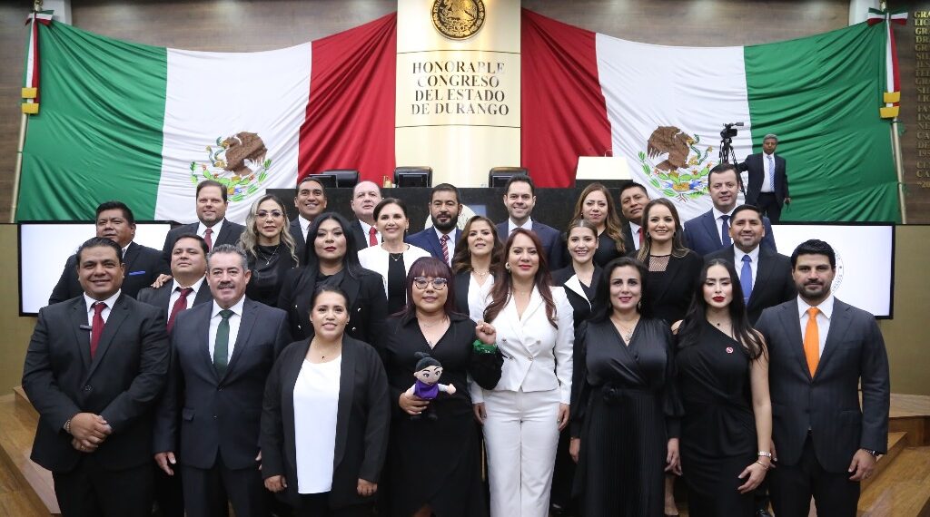 Rinden protesta nuevos diputados locales