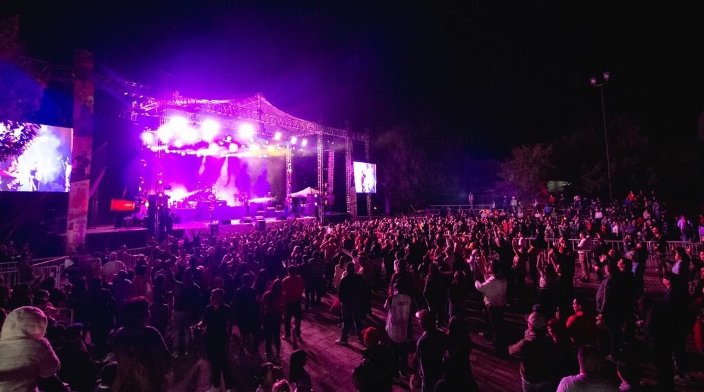 Alistan cartelera del Festival Revueltas 2024; artistas cobran más caro que otros años