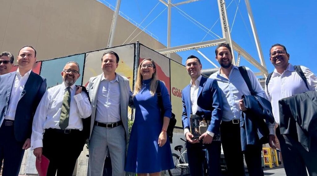 ay interés de grandes productoras de cine por filmar en Durango; Esteban estrecha lazos con Sony Pictures Entertainment
