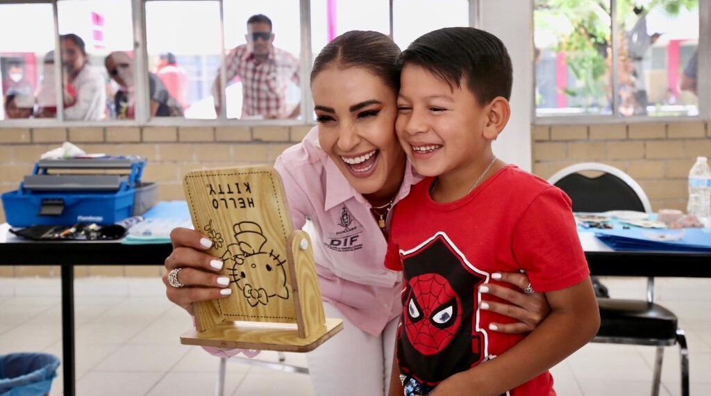 Sueños y sonrisas con la campaña Gratuita de Prótesis Oculares, impulsada por el DIF estatal