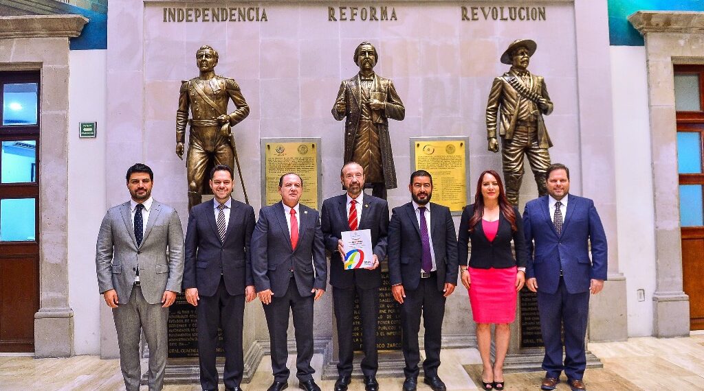 Entrega Gobierno de Esteban Villegas ante Congreso Segundo Informe; prioriza economía, bienestar, agua para todos, atención a sequía y acciones DIF