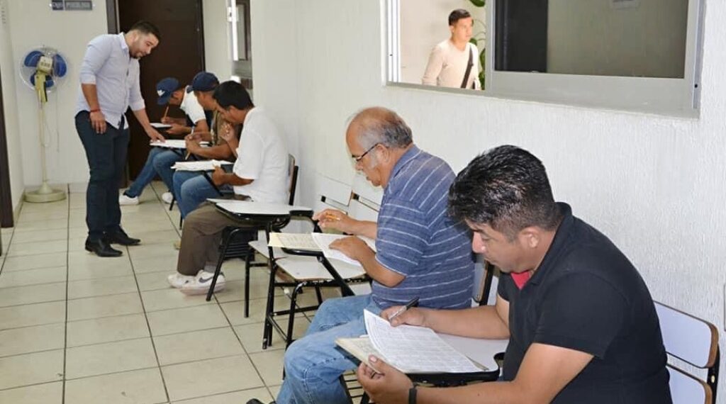 Piden a plataformas de transporte acelerar el registro de sus operadores y vehículos ante autoridades estatales