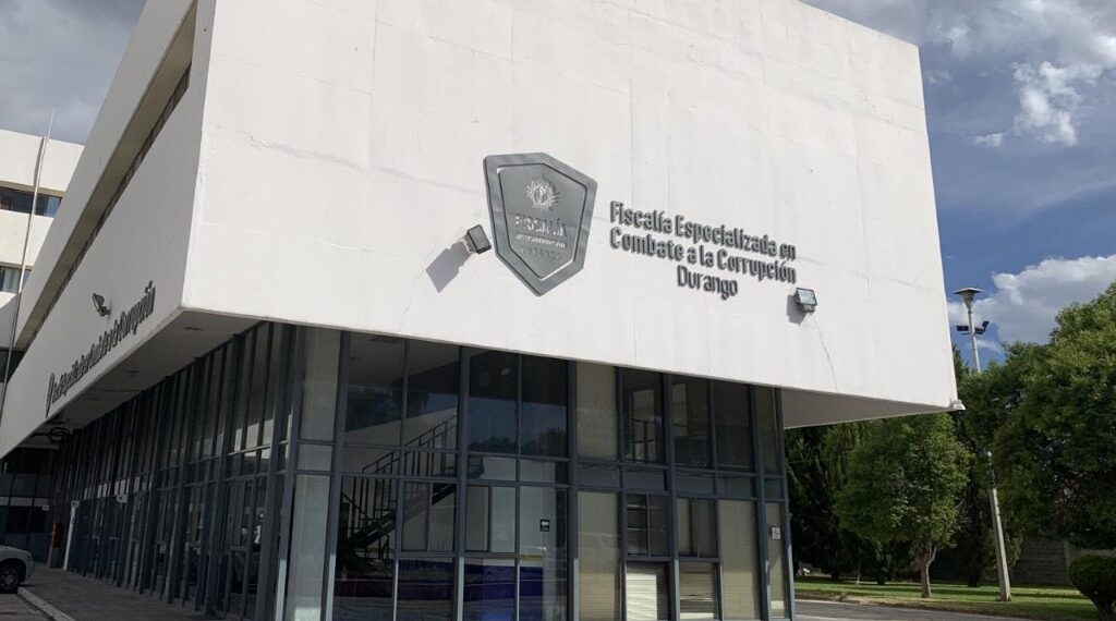 DETIENE FECCED A ELEMENTOS DE POLICÍA PENITENCIARIA POR PROBABLE DELITO DE EVASIÓN DE PRESOS