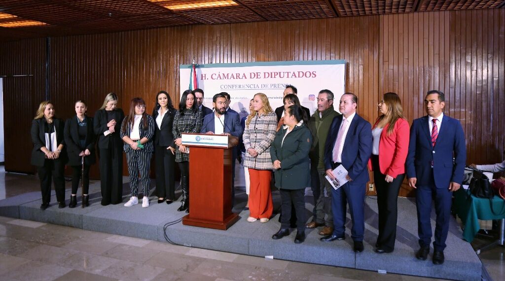 Sin colores políticos, diputados de Durango unen esfuerzos en CDMX: Héctor Herrera