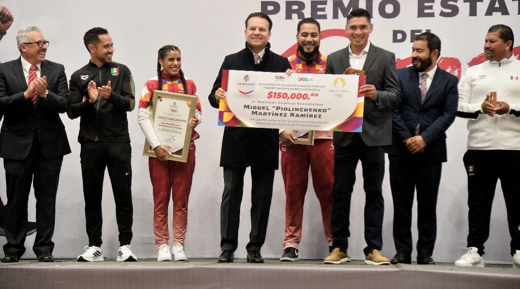 Galardona Esteban a los mejores deportistas del 2024