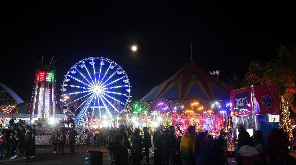 Vive Durango la magia y tradición en su Feria Navideña