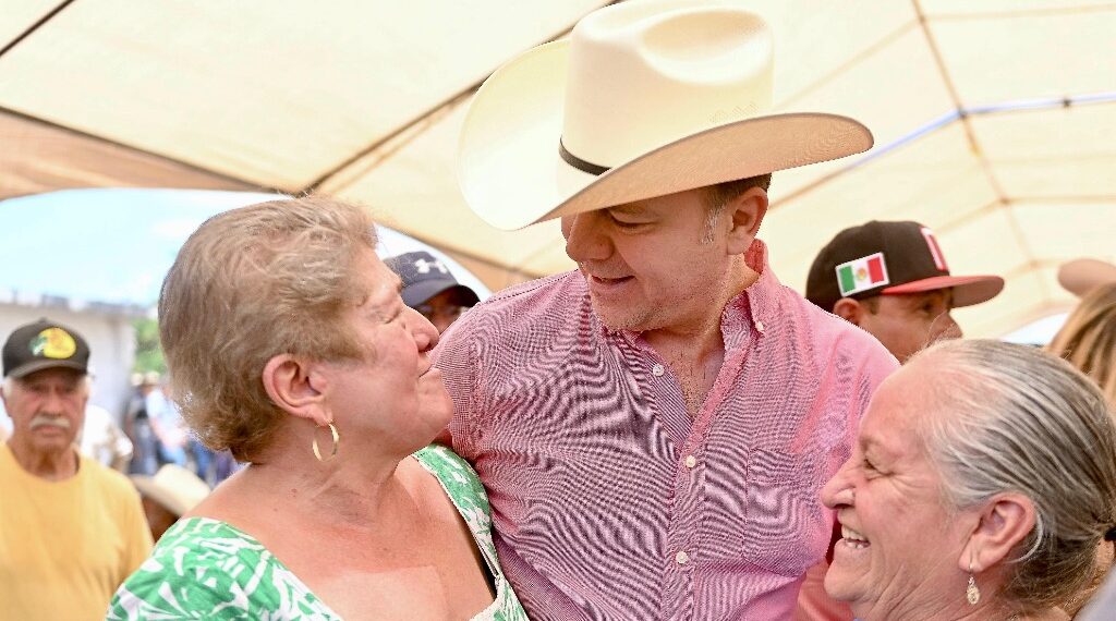 Aprueban duranguenses con 75% trabajo del Gobernador de Durango, Esteban Villegas