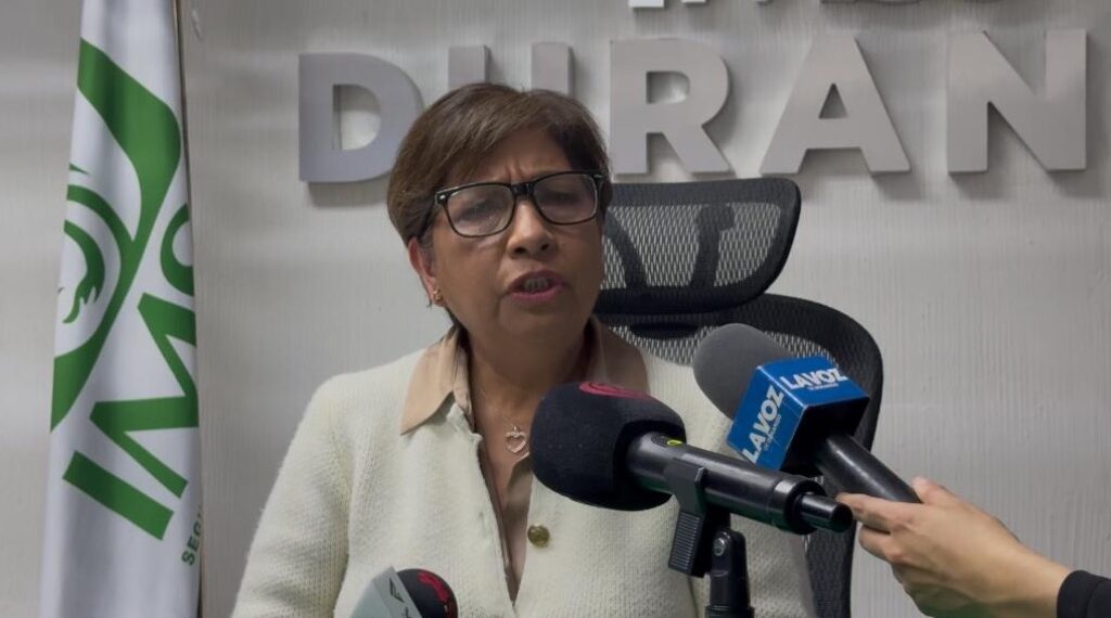 Analizarán reasignación de plazas de residentes duranguenses; se eligen por promedio: IMSS