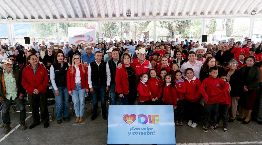 Marisol y Esteban mejoran la calidad de vida de los habitantes en San Juan del Río con prótesis y aparatos funcionales