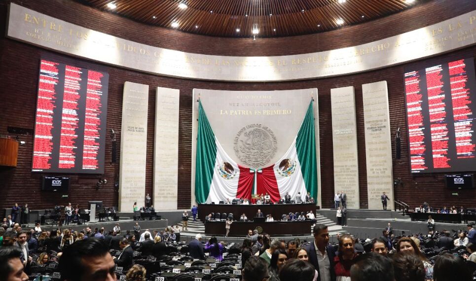 Pese a freno a la reforma del ISSSTE, docentes seguirán luchando por sus derechos