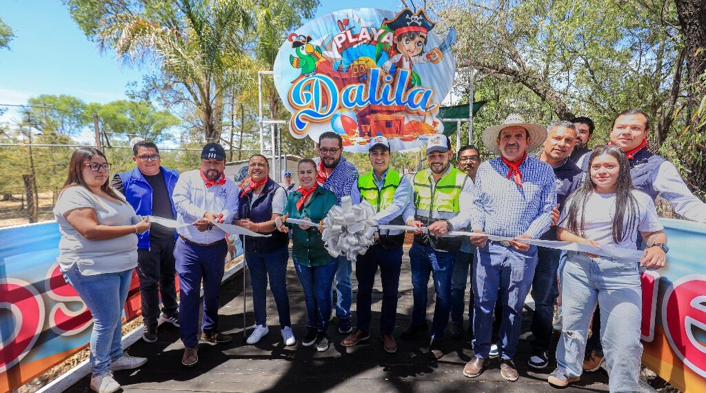 Fuga a Playa Dalila, el paraíso acuático de la gran familia duranguense