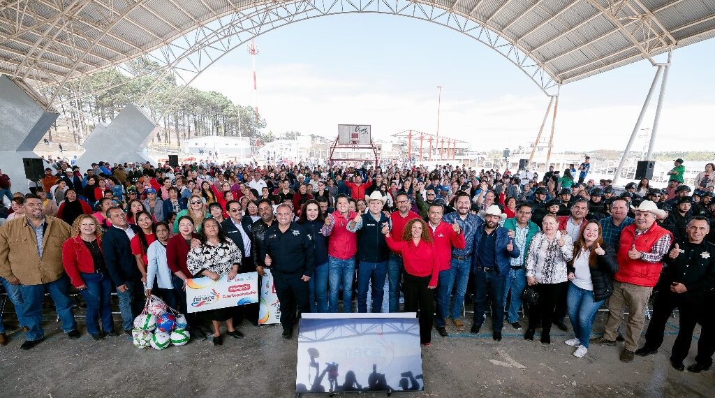 Cumple Esteban a mil familias de Pueblo Nuevo con acciones de vivienda y apoyos integrales para la región serrana
