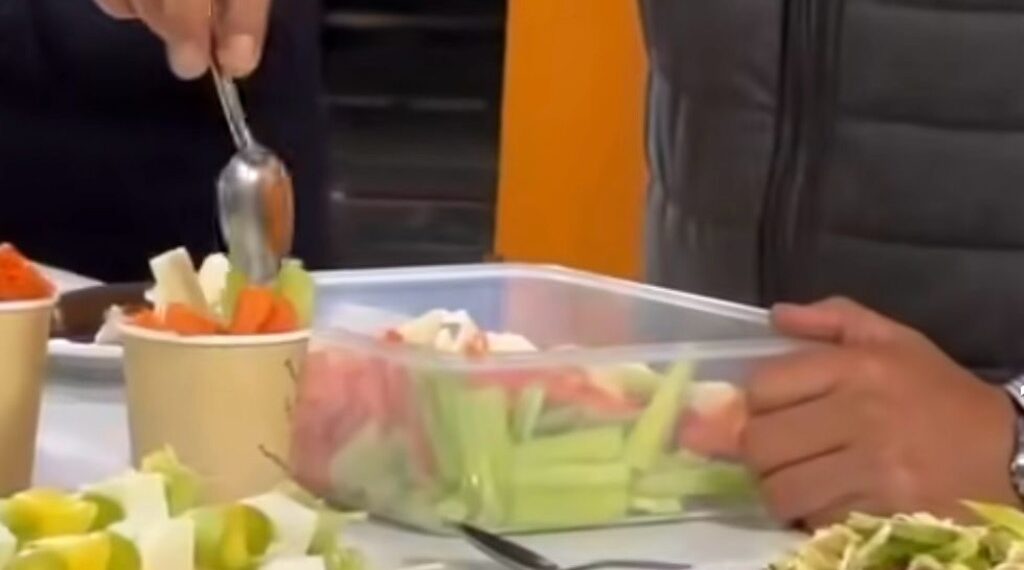 Advierten fuertes multas contra quienes reincidan en venta de comida “chatarra” en las escuelas